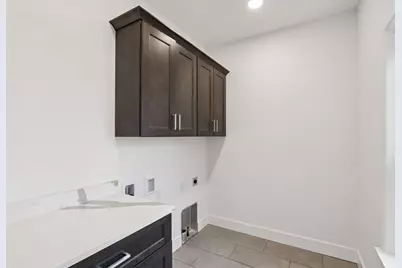 W223S9323  Oak Ridge Dr, Big Bend, WI 53103 - Photo 48