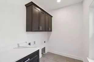 W223S9323 Oak Ridge Dr, Big Bend, WI 53103 - Photo 48