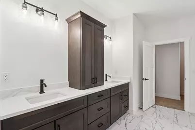 W223S9323  Oak Ridge Dr, Big Bend, WI 53103 - Photo 38