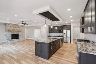 W223S9323 Oak Ridge Dr, Big Bend, WI 53103 - Photo 16