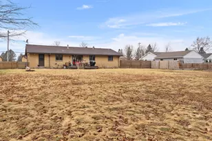 726 S State St, Mishicot, WI 54228 - Photo 18