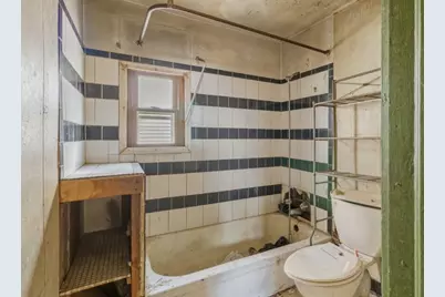 1631 N 28th St #1631A, Milwaukee, WI 53208 - Photo 10