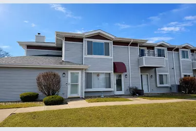 1131 S Sunnyslope Dr #4U, Racine, WI 53406 - Photo 1