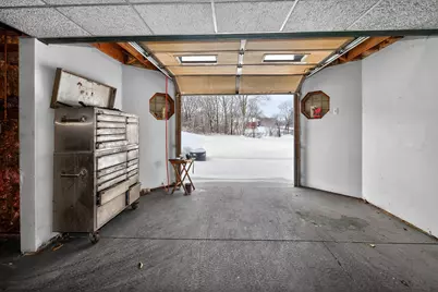 2075  Parkwood Ct, Grafton, WI 53024 - Photo 24