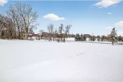 2075  Parkwood Ct, Grafton, WI 53024 - Photo 28