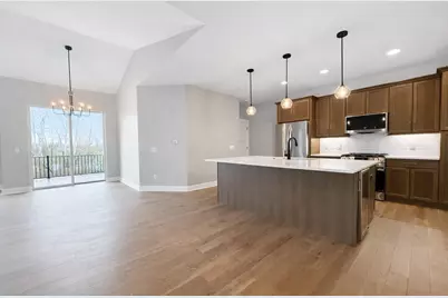 W389N7108  Pennsylvania St, Oconomowoc, WI 53066 - Photo 4