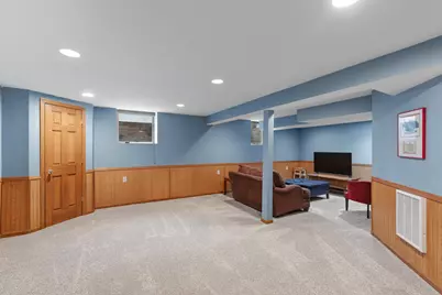 8044 W Beacon Hill Dr, Franklin, WI 53132 - Photo 28