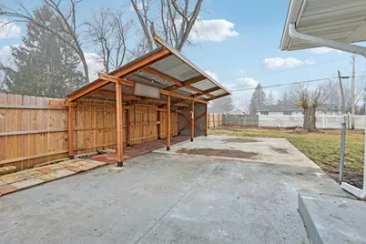 2432  Skyline Dr, Beloit, WI 53511 - Photo 30