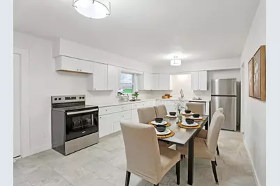 2432  Skyline Dr, Beloit, WI 53511 - Photo 4