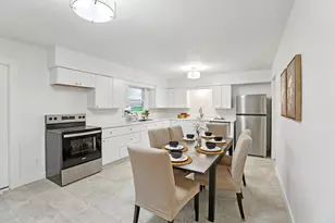 2432 Skyline Dr, Beloit, WI 53511 - Photo 4