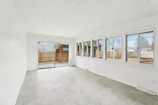 2432 Skyline Dr, Beloit, WI 53511 - Photo 8