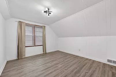 4215 W Florist Ave, Milwaukee, WI 53209 - Photo 12