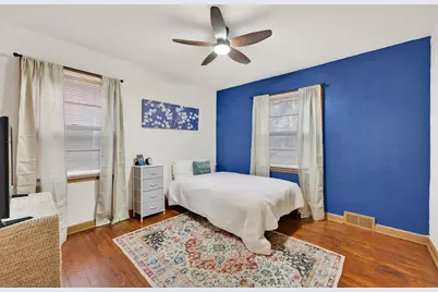 4215 W Florist Ave, Milwaukee, WI 53209 - Photo 10