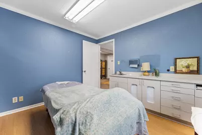 11801 W Janesville Rd, Hales Corners, WI 53130 - Photo 32