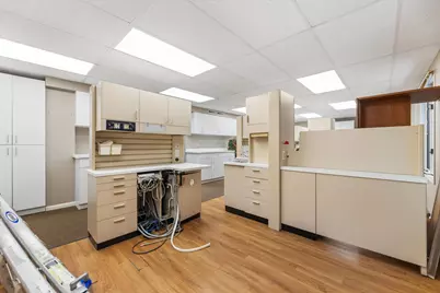 11801 W Janesville Rd, Hales Corners, WI 53130 - Photo 40