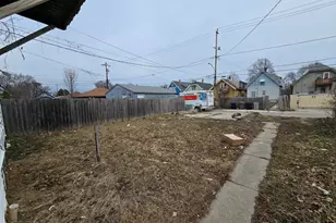 3856 N 22nd St, Milwaukee, WI 53206 - Photo 4