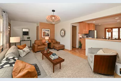 1531 N 118th St, Wauwatosa, WI 53226 - Photo 4