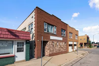 6104 W Lincoln Ave, West Allis, WI 53219 - Photo 2