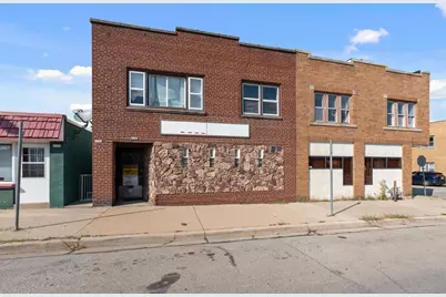 6104 W Lincoln Ave, West Allis, WI 53219 - Photo 1