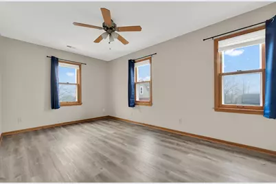 1712 E Saveland Ave, Milwaukee, WI 53207 - Photo 12