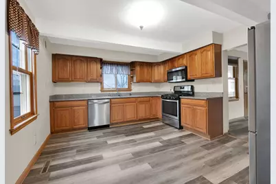 1712 E Saveland Ave, Milwaukee, WI 53207 - Photo 4