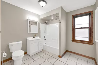 1712 E Saveland Ave, Milwaukee, WI 53207 - Photo 10