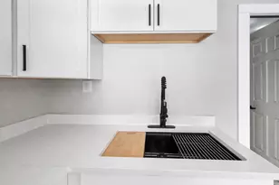 8444 Fish Hatchery Rd, Burlington, WI 53105 - Photo 12