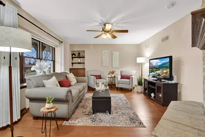 6215 W Leroy Ave, Greenfield, WI 53220 - Photo 2