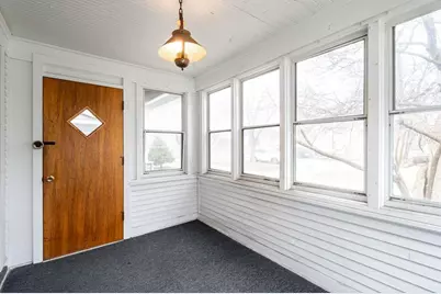 507 S Oak Park Ct, Milwaukee, WI 53214 - Photo 4