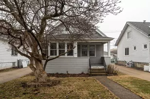 507 S Oak Park Ct, Milwaukee, WI 53214 - Photo 38