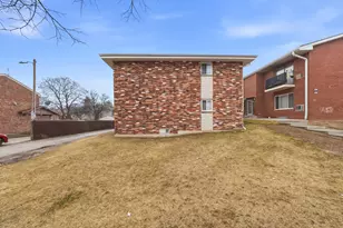 7871 N 60th St, Milwaukee, WI 53223 - Photo 28