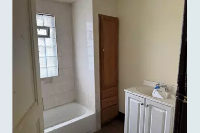 1444 N 35th St, Milwaukee, WI 53208 - Photo 12