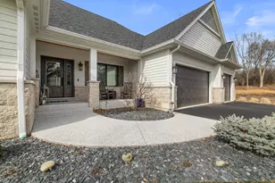 1260 Deer Ct, Geneva, WI 53147 - Photo 6