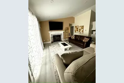 183  Minz Park Cir, West Bend, WI 53095 - Photo 6