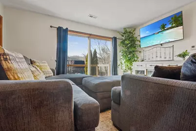 204  Elmhurst Ct #16, Williams Bay, WI 53191 - Photo 4