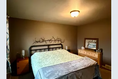 2834  43rd St, Two Rivers, WI 54241 - Photo 10