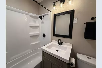 1230  Losey Blvd, La Crosse, WI 54601 - Photo 6