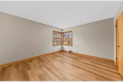 8766  Parkview Ct, Wauwatosa, WI 53226 - Photo 20