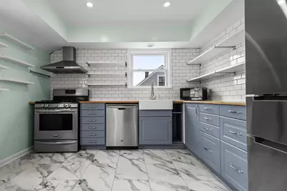 2645 S 91st St, West Allis, WI 53227 - Photo 8