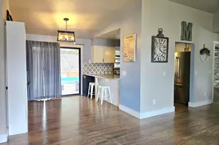 1327 Montclair Pl, Fort Atkinson, WI 53538 - Photo 6