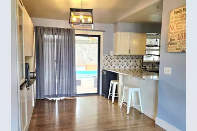 1327  Montclair Pl, Fort Atkinson, WI 53538 - Photo 8