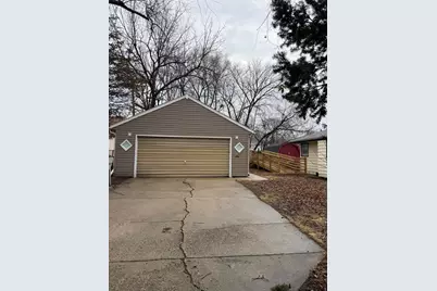 3740 S 92nd St, Milwaukee, WI 53228 - Photo 12