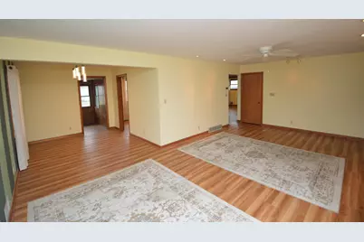1321  Sherman Ave, South Milwaukee, WI 53172 - Photo 6