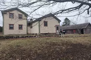 5726 N Lyons Rd, Spring Prairie, WI 53105 - Photo 2