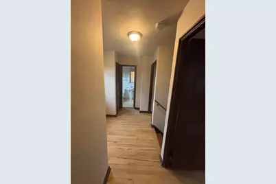 5586  Azalea Ct, Greendale, WI 53129 - Photo 14