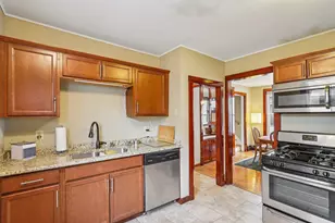 1634 S 80th St, West Allis, WI 53214 - Photo 12