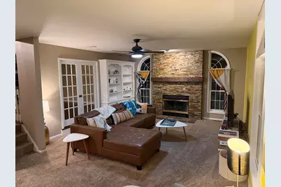 5350 W Yale Dr, Franklin, WI 53132 - Photo 4