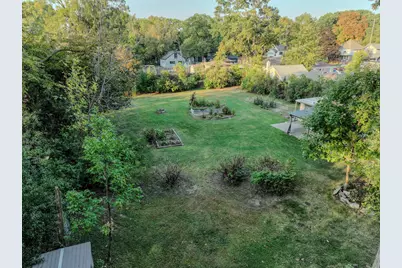 438  Blaine Ave, Racine, WI 53405 - Photo 8