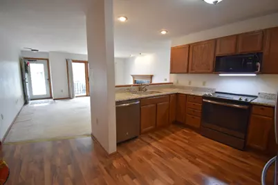 1873  Sumac Ct #Unit A, Grafton, WI 53024 - Photo 4