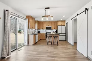 W5591 Briarwood Rd, Sugar Creek, WI 53121 - Photo 10